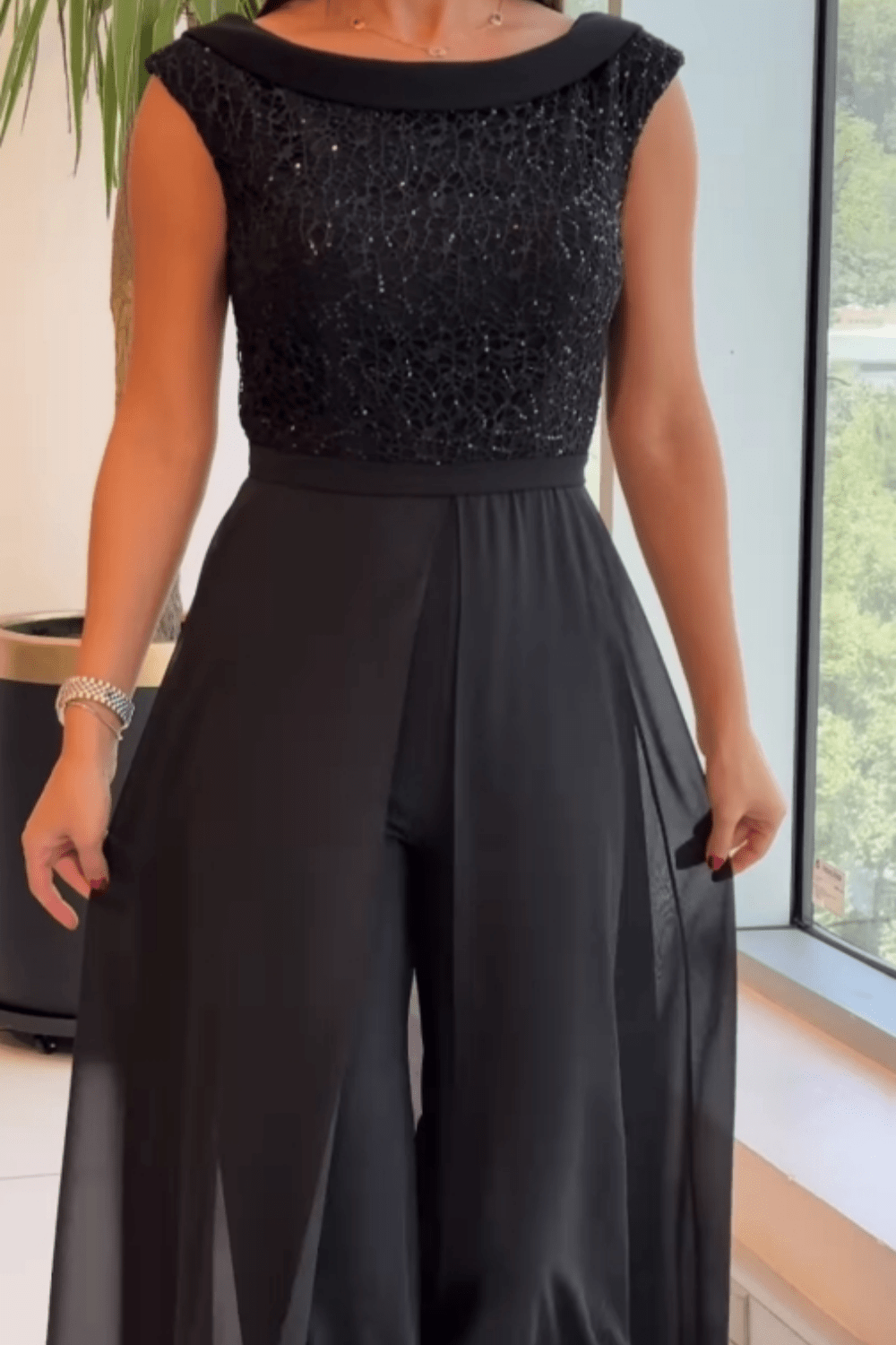 Ciara | Classic Sleeveless Jumpsuit